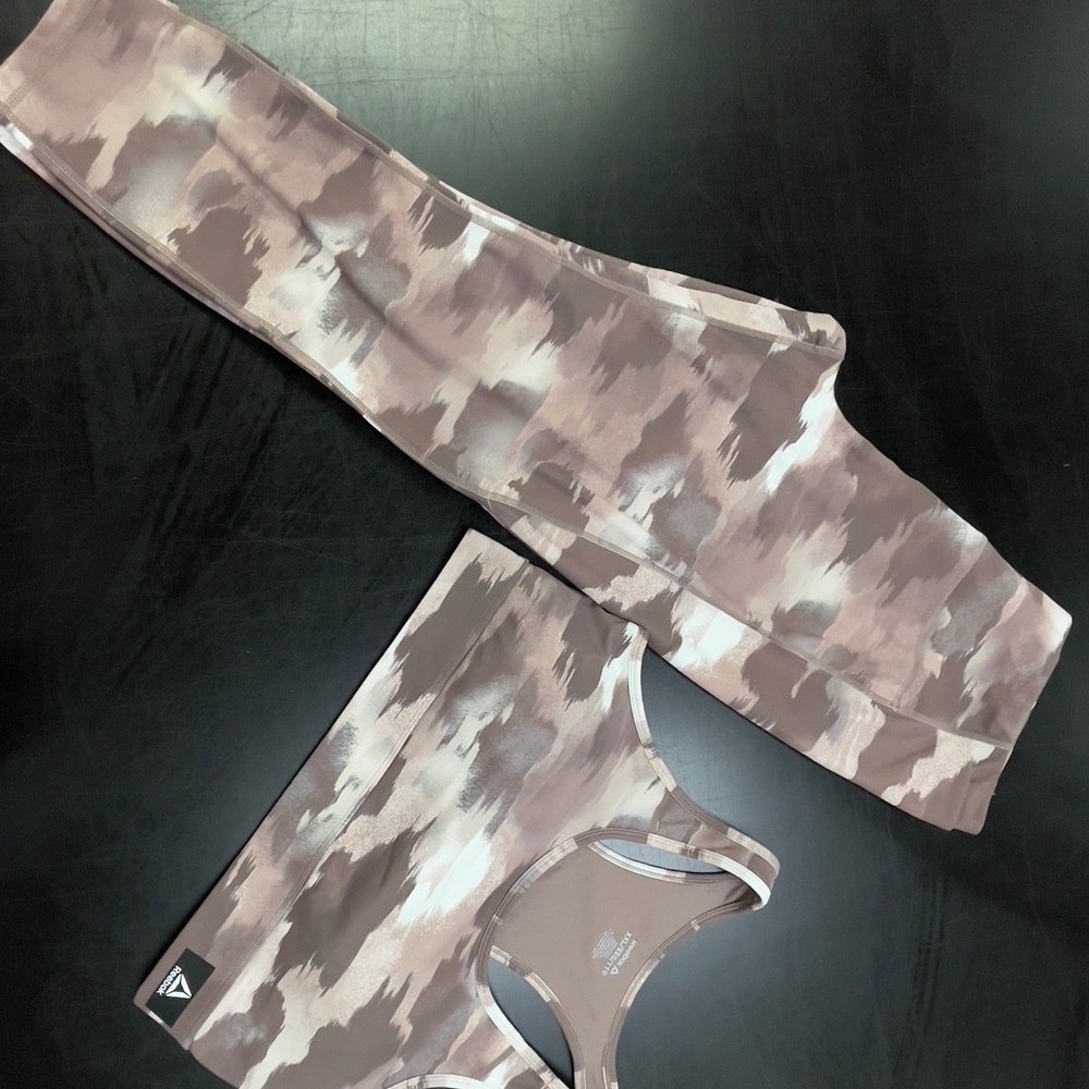 Women’s Reebok Gym set